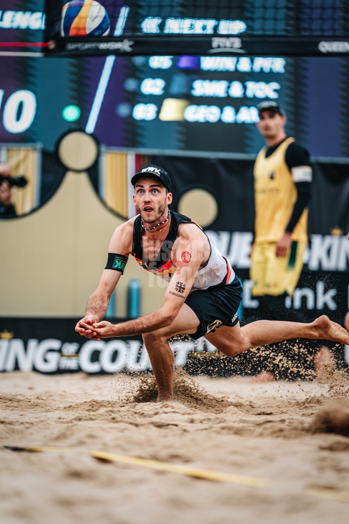 Beachvolleyball | Männer | Queen and King of the Court | Hamburg | 02.06.2024 | Clemens Wickler heiß auf den Ball