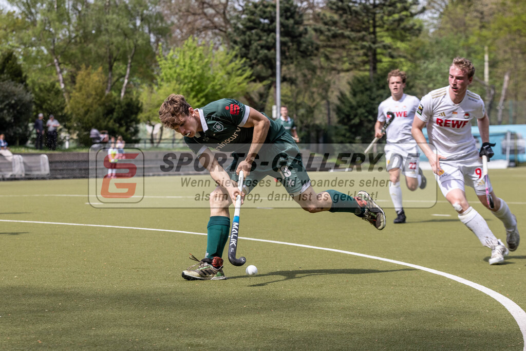 MJ_UHTC-RWK_13.04.2024-32 | Henrik Mertgens (Uhlenhorst Mülheim #13), Uhlenhorst Mülheim - Rot-Weiß Köln am 13.4.2024 in der Waldstadion, Mülheim a.d.Ruhr