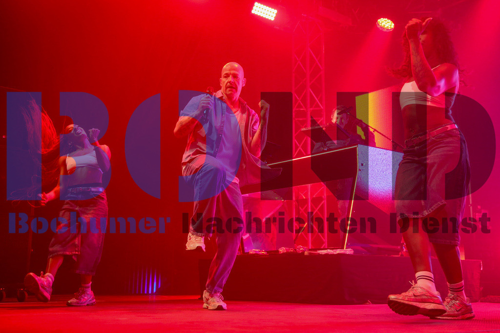 SES_CUCZFR20250822-17 | bond - Realisiert mit Pictrs.com