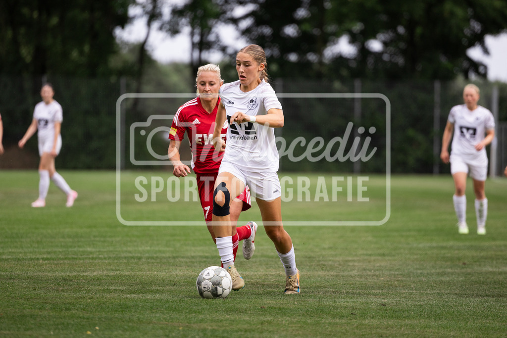Fußball I Frauen I Testspiel I SpVg Aurich - DJK Arminia Ibbenbüren I 15293 | realhellocedii - Realisiert mit Pictrs.com