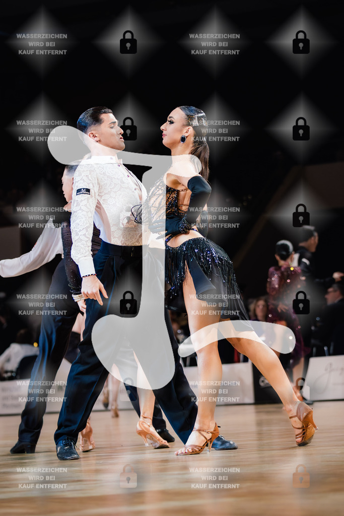 Goldstadtpokal 2025 - WDSF Open Latin Youth 5th (73) Toni Cortes _ Gabriela Derlatka (Spain)-2025-01-25-0402 | Webshop for digital downloads and prints of dance sport, event & show photographer Julian Link - Realisiert mit Pictrs.com