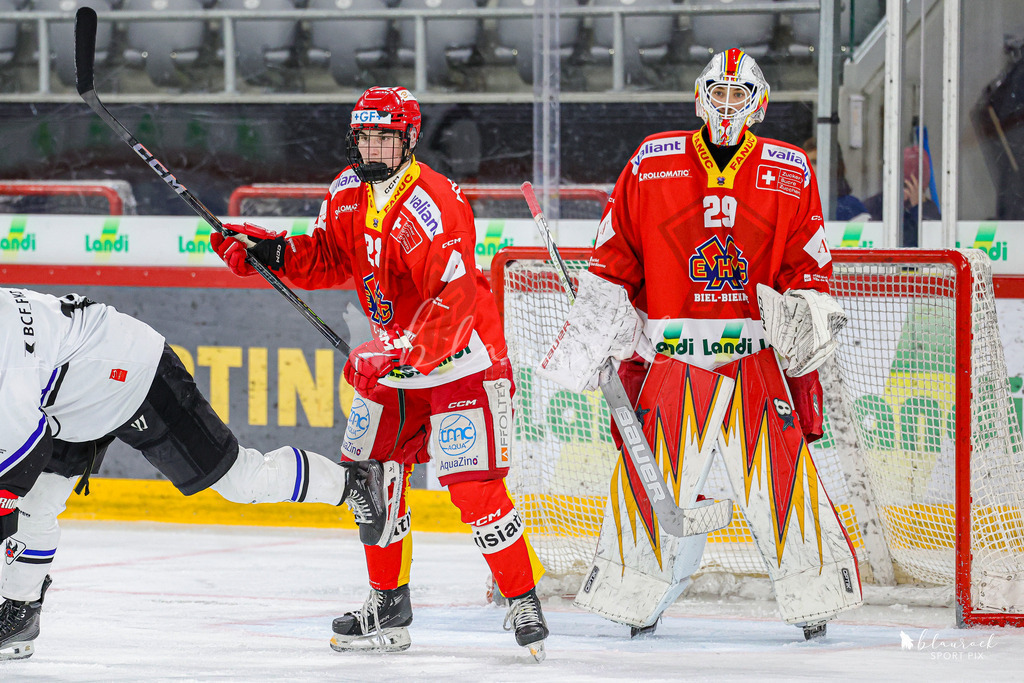 EHCB Spirit vs HCFG_wb-8504 | Sportbilder, Sportfotograf, Hochzeits- und Eventfotografin, Flugshows, Portraits und Tiershooting, Aviation, Downhill, Nationalleague, Swissleague, International