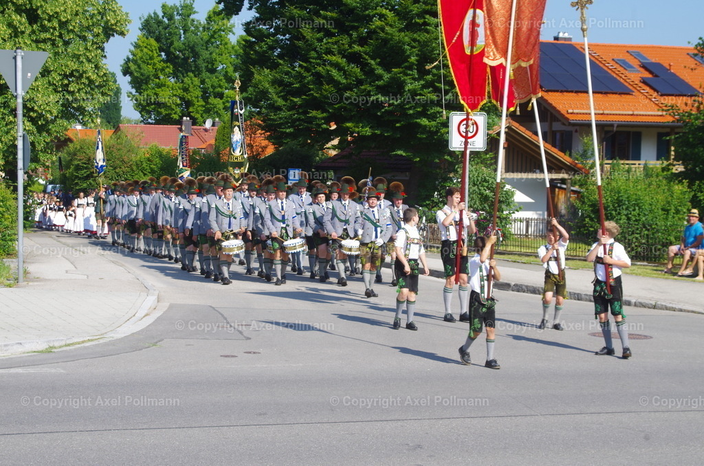 IMGP3119 | fotografiert von Axel PollmannLeonhardi Wallfahrt Benediktbeuern und Murnau, Fronleichnam, Fasching, Landschaft im Loisachtal und Benediktbeuern  - Realisiert mit Pictrs.com
