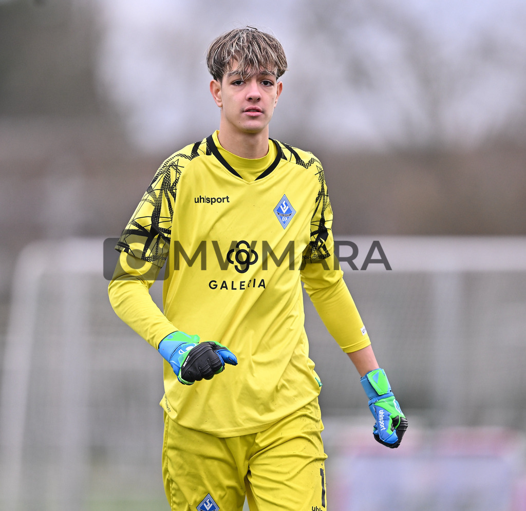 Fussball I Herren I Saison 2025-2026 I Bundesliga I 6. Spieltag I Eintracht Frankfurt - FC Bayern München  | MWMARA - Realisiert mit Pictrs.com