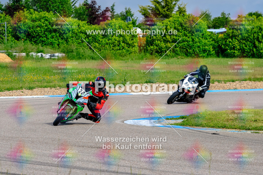 MotoTeam-8625 | Hier findet Ihr Bilder von Touristenfahrten auf der Nürburgring Nordschleife oder von anderen Veranstaltungen die ich besucht habe. Viel Spass beim Durch Schauen 