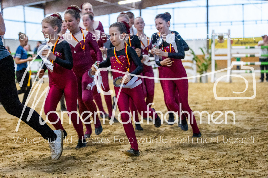 Platzierung5+6+7+NS-028 | MomenTaufnahmen Pferdesportfotos