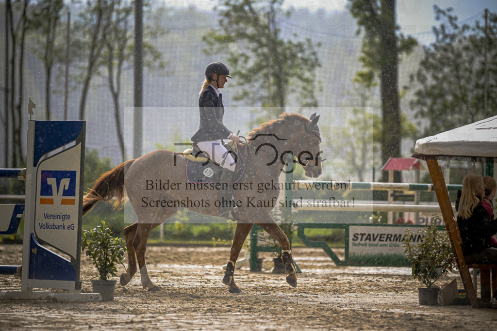 20240505-DOS_3550 | Entdecke hochwertige Reitturnierfotos von Foto Oger. Professionell, emotional und authentisch – jetzt Lieblingsmomente im Shop bestellen.Deutschlandweite Turnierfotografie. - Realisiert mit Pictrs.com