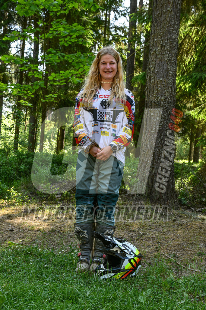 NZ8_1332 | grenznic640