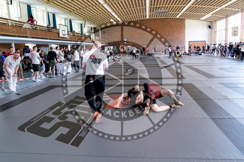 20240608PBB02143 | Fighters compete during the ILLCS VII summer edition luta livre competition in Hannover, Germany, on June 8, 2024.