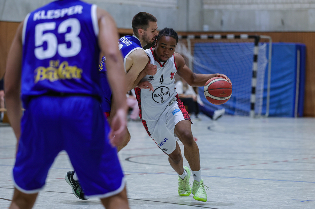 Regio Test BAYER GIANTS vs EN Baskets Schwelm-47 | Fotos von Basketballspielen aus dem Raum NRW fotografiert von Gero Mueller-Laschet und Daniel Schaefer - Realisiert mit Pictrs.com