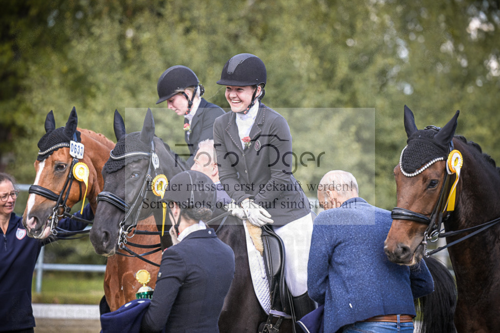 DOS_0036 | Entdecke hochwertige Reitturnierfotos von Foto Oger. Professionell, emotional und authentisch – jetzt Lieblingsmomente im Shop bestellen.Deutschlandweite Turnierfotografie. - Realisiert mit Pictrs.com