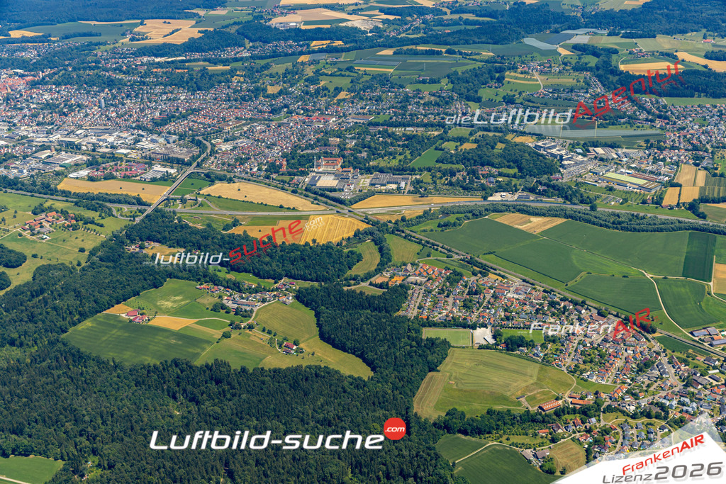 Aktuelles Luftbild von Oberzell Ravensburg - Die Luftaufnahme wurde 2022 mittels UL-Flugzeug erstellt ( keine Drohne ) - hochauflösende Kamera-Systeme von  Canon -Beste Qualität - Für grossformatige Ausdrucke geeignet. Die Geschenkidee !