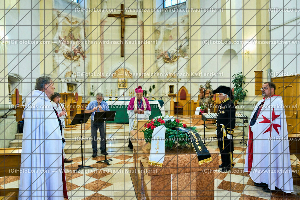 ALP3756_Jeanne de Ferrette_Kranzniederlegung_Johanna von Pfirt | (C)FotoLois.com, Alois Spandl, 700stes Hochzeitsjubiläum - Albrecht II. mit Johanna von Pfirt in Thann (FR) im März 2024. Empfang des Organistionskommitees aus der Region Ferrette (Pfirt)/Thann aus dem Elsass mit Empfang durch die Stadtgemeinde und Bezirkshauptmannschaft Scheibbs im Schloss Scheibbs und anschließender Kranzniederlegung in der Kartausenkirche über der Krypta des Gründerehepaares durch Mitglieder des Templer Ordens im Beisein von Mitgliedern der Goldhaubengruppen, Fr 22. September 2023.