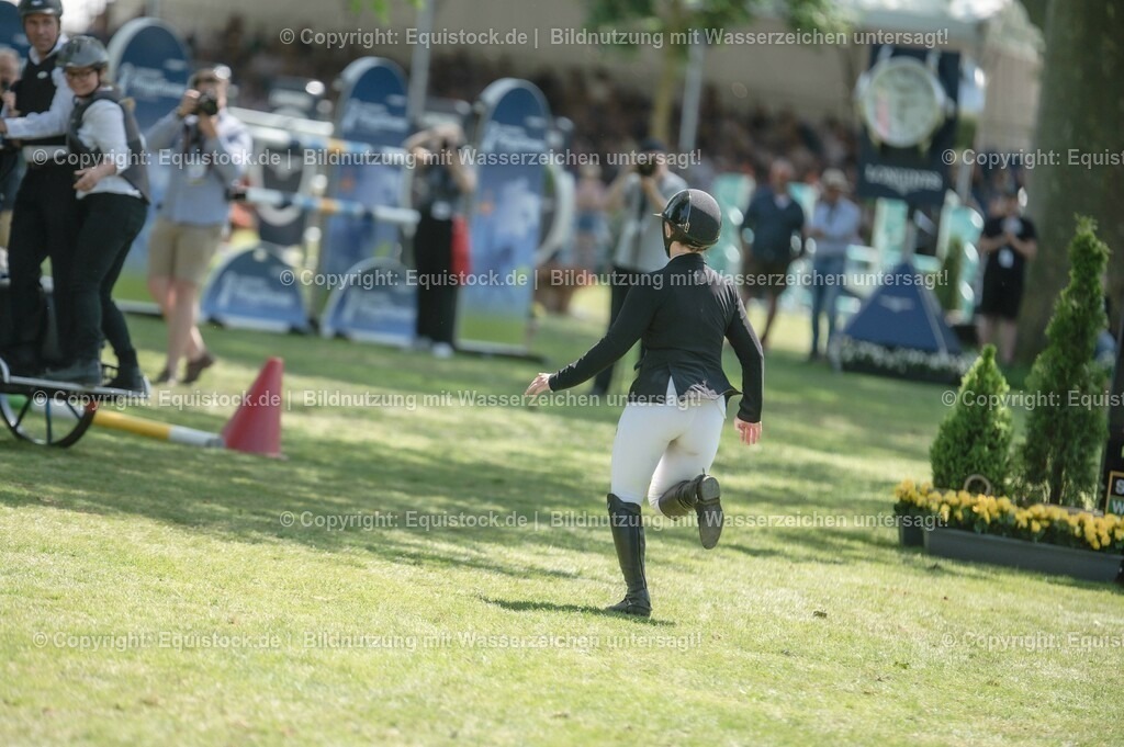 20230528_Jump-and-Drive_0163 | equistock