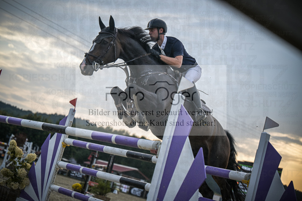 DOS_3422 | Entdecke hochwertige Reitturnierfotos von Foto Oger. Professionell, emotional und authentisch – jetzt Lieblingsmomente im Shop bestellen.Deutschlandweite Turnierfotografie. - Realisiert mit Pictrs.com