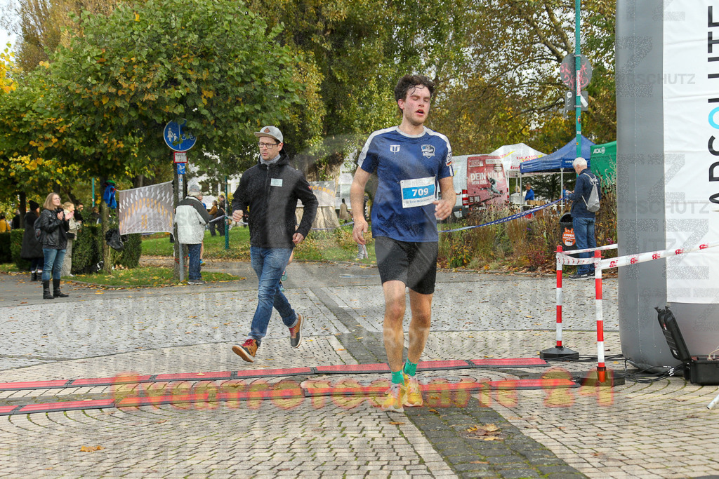 241020_1006_EX1_7724 | Sportfotografie im Rhein-Sieg Kreis, Köln, Bonn, NRW, Rheinland Pfalz, Hessen, etc. Unser Tätigkeitsfeld umfasst den Laufsport vom Volkslauf über den Marathon, Duathlon, Triathon bis zum Ultralauf wie Kölnpfad Ultra oder Schindertrail.