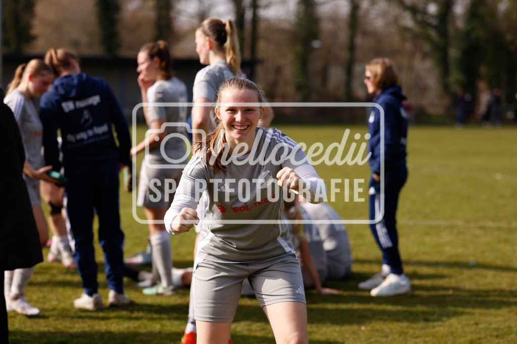Fußball I Frauen I Saison 2025-2026 I Oberliga Niedersachsen I 15. Spieltag I SV Meppen 1912 e.v. U20 2 - BW Hollage -82 | realhellocedii - Realisiert mit Pictrs.com