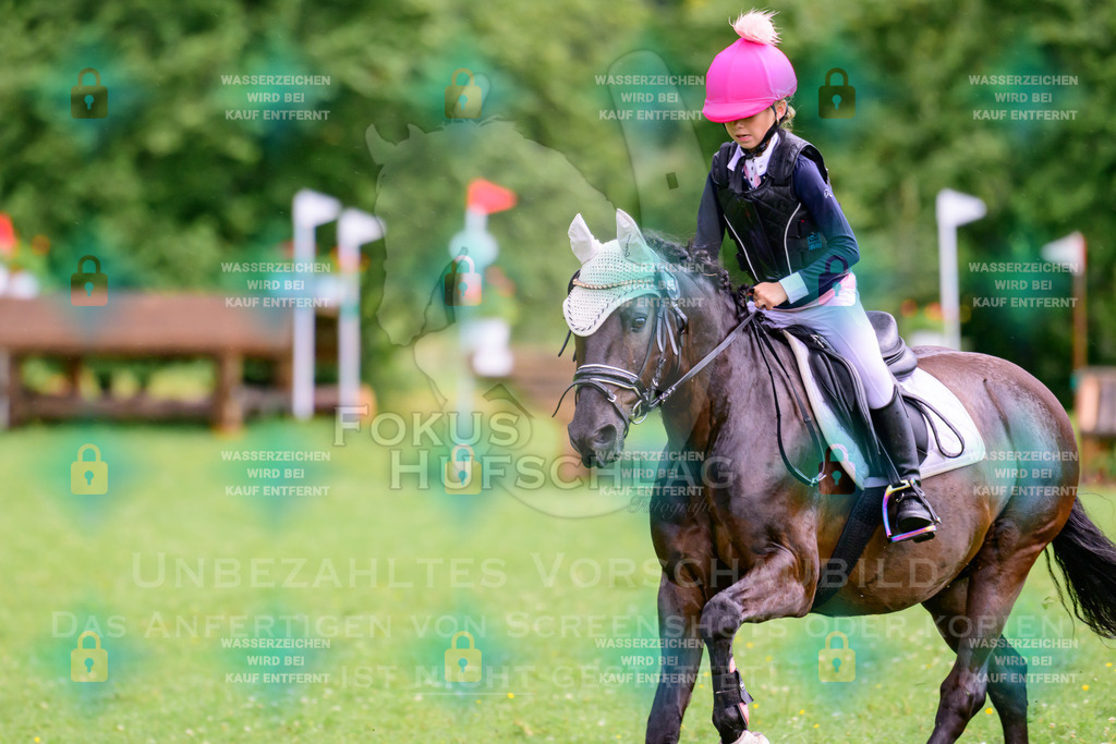18072026-Schwaiganger-Prfg08-0321 | Fokus Hufschlag Fotografie - Realisiert mit Pictrs.com