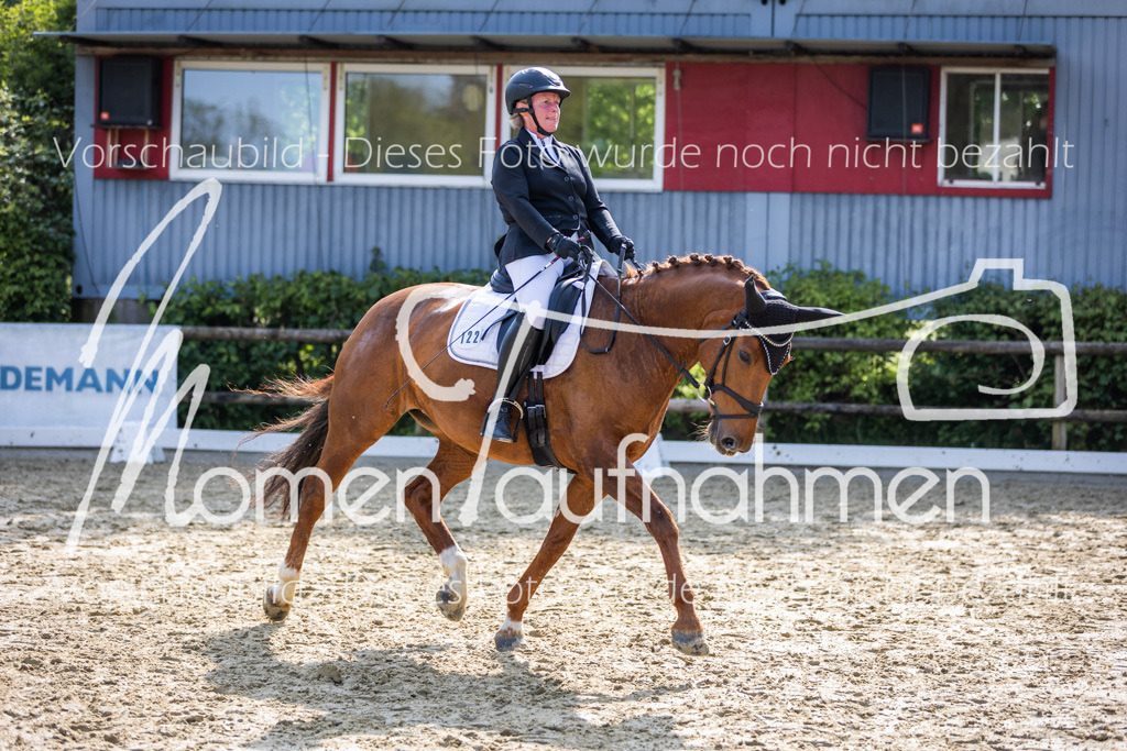 Donop24-A2-Dre-029 | MomenTaufnahmen Pferdesportfotos