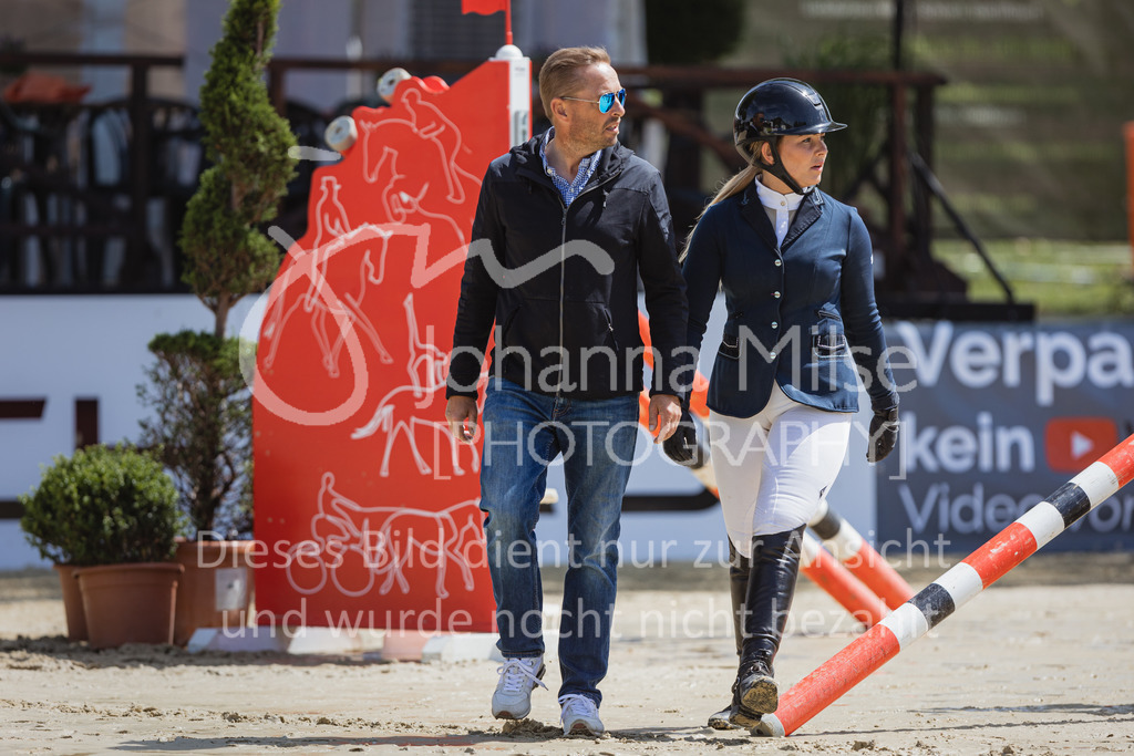 220728_BHO_BronzeTour_L-Stil_1-306 | Deine schönsten Turniermomente als professionelle Fotos! Entdecke hochwertige Pferdesport-Fotografie im Online-Shop. Jetzt Fotos finden & bestellen!