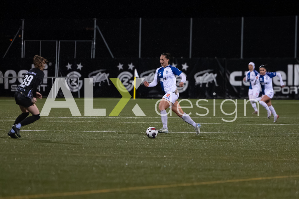 Fußball I Frauen I Saison 2025-2026 I AXA Women's Super League | Women I 14. Spieltag I Grasshoppers Club Zürich - FC Luzern I 14.02.2026 | 12 Kayla McKenna (JM) (GC Zürich) – Angriff - Realisiert mit Pictrs.com