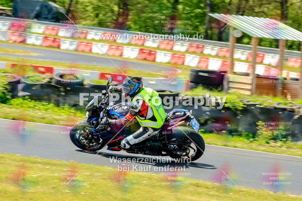 _OTO2243 | Hier findet Ihr Bilder von Touristenfahrten auf der Nürburgring Nordschleife oder von anderen Veranstaltungen die ich besucht habe. Viel Spass beim Durch Schauen 