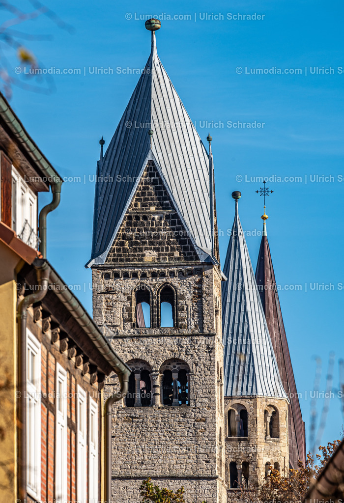 10049-13827 - Kirchtürme von halberstadt | Stockfoto und Bilderpool mit Bildmaterial aus Deutschland, dem Harz, Halberstadt, Quedlinburg, Wernigerode und weltweit. Qualitativ hochwertige und professionelle Fotos anschauen und kaufen. - Realisiert mit Pictrs.com