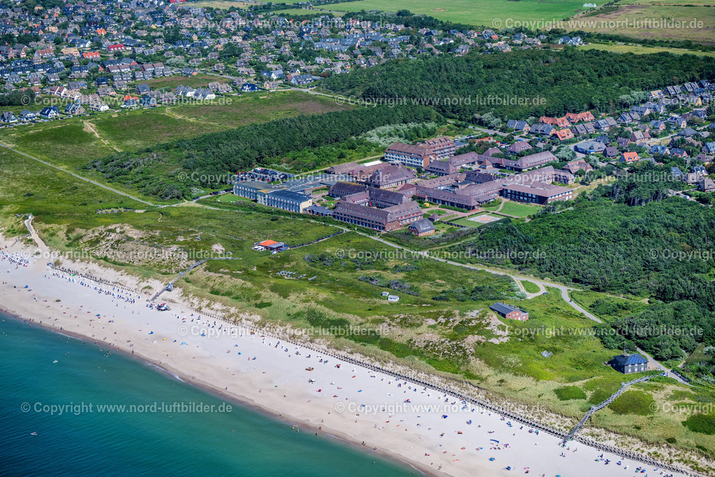 Sylt_Westerland_Asklepios_Nordseeklinik_Westerland_ELS_6289130825 | SYLT 13.08.2025 Klinikgelände des Krankenhauses " Asklepios Nordseeklinik " in Westerland (Sylt) auf der Insel Sylt im Bundesland Schleswig-Holstein, Deutschland. Weiterführende Informationen bei: Asklepios Kliniken Verwaltungsgesellschaft mbH. // Hospital grounds of the Clinic " Asklepios Nordseeklinik " in Westerland (Sylt) at the island Sylt in the state Schleswig-Holstein, Germany. Further information at: Asklepios Kliniken Verwaltungsgesellschaft mbH. Foto: Martin Elsen