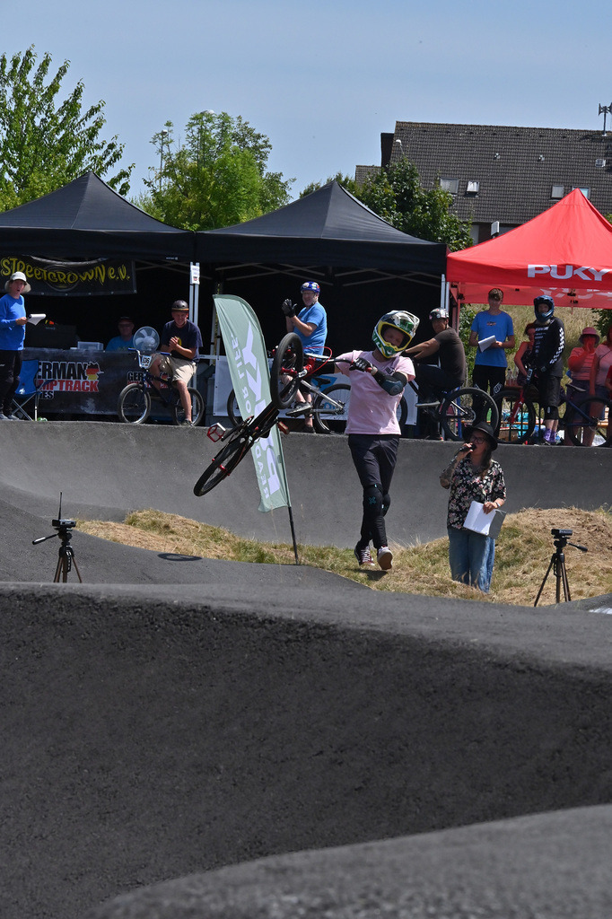 DSC_6806-cam-florian | German Pumptrack Series - Realisiert mit Pictrs.com