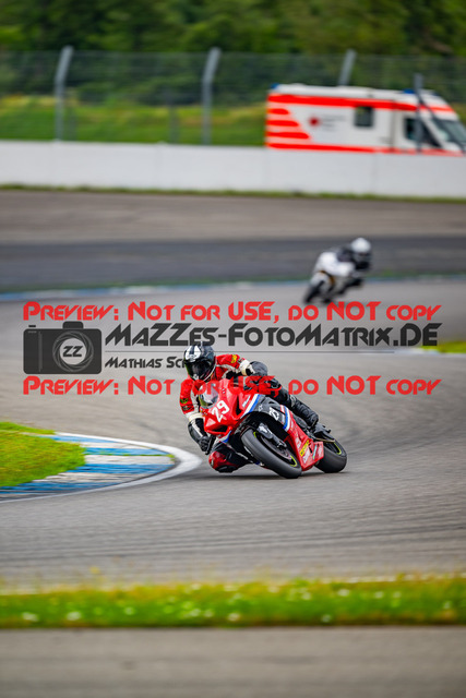 MaZZes_FotoMatrix_240702_6007705_9320 | ROT