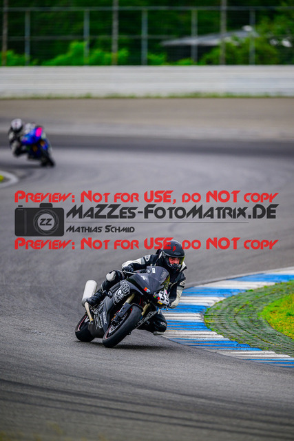 MaZZes_FotoMatrix_240614_6007705_2357 | ROT