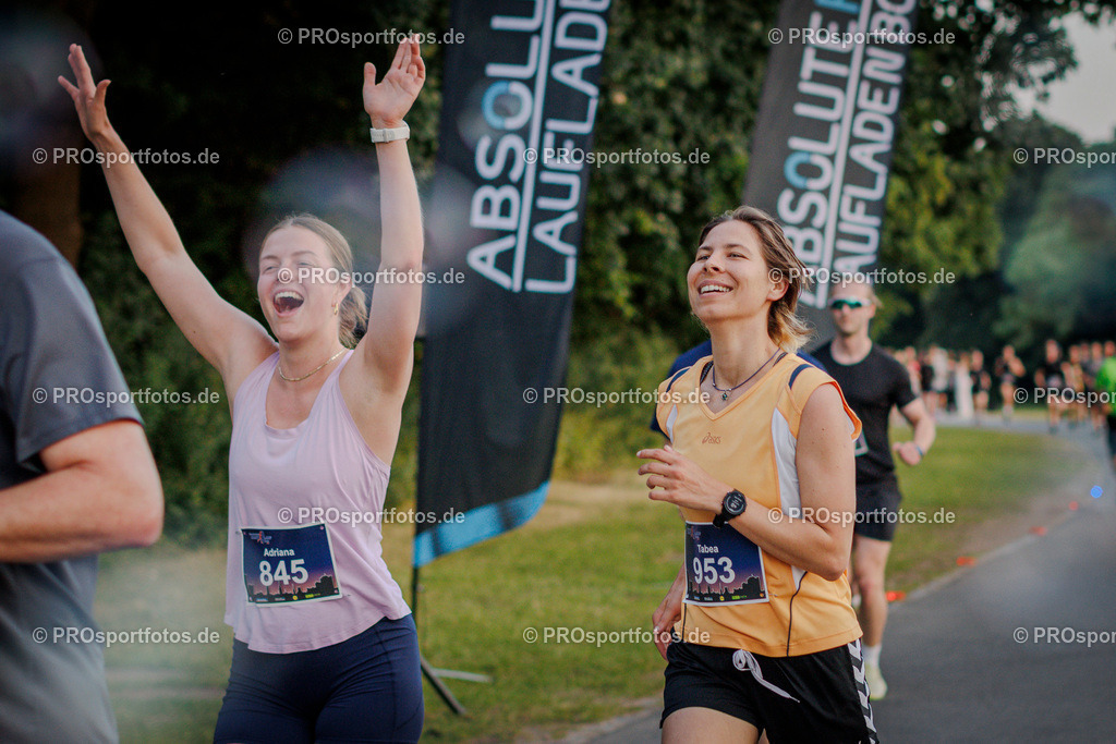 Sparda-Bank Nachtlauf Bonn; Bonn, 18.06.2025 | Impressionen vom Sparda-Bank Nachtlauf Bonn am 18.06.2025 in Bonn (Nordrhein-Westfalen). 