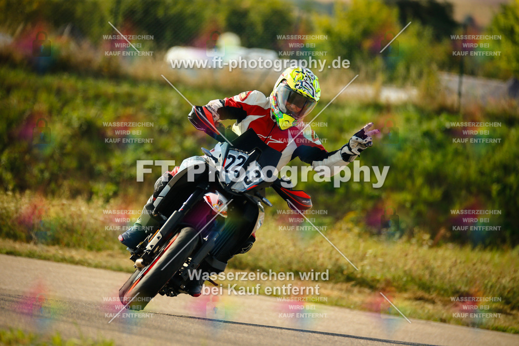 _MOT5992 | Hier findet Ihr Bilder von Touristenfahrten auf der Nürburgring Nordschleife oder von anderen Veranstaltungen die ich besucht habe. Viel Spass beim Durch Schauen 