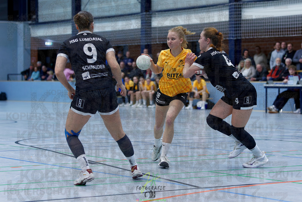 Handball Frauen Oberliga Mitte, HSG Eibelshausen/Ewersbach - HSG Lumdatal | Handball Frauen Oberliga Mitte, HSG Eibelshausen/Ewersbach - HSG Lumdatal am 21.02.2026 in Dietzhölztal-Steinbrücken (Sporthalle am Hammerweiher)Photo © 2026 - Jörg Heinrich - Realisiert mit Pictrs.com