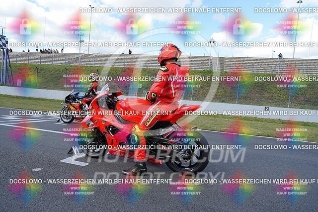 2025_08_30_PBK_21694 | Sportfotografie; SlowMotion; Video; Rennstrecke; Hafeneger; Speer; Racing; RSE; BMW; CBO; Trackday; Motorsportarena; Hockenheimring; Brno; Most; Barcelona; Valencia