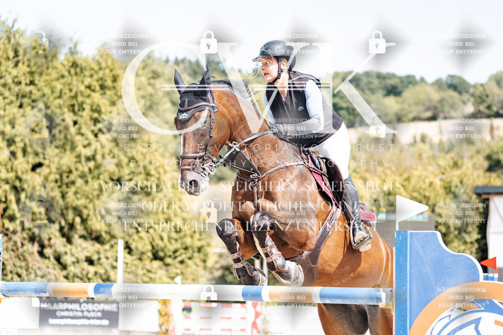 CK905022 | Turnierfotografie Pferdefotografie Trier Rheinland-Pfalz Pferdesport Reitsport Tierfotografie Sportfotografie Pferdevideo Pferdevideografie Equestrianvideography equestrianphotography  - Realisiert mit Pictrs.com