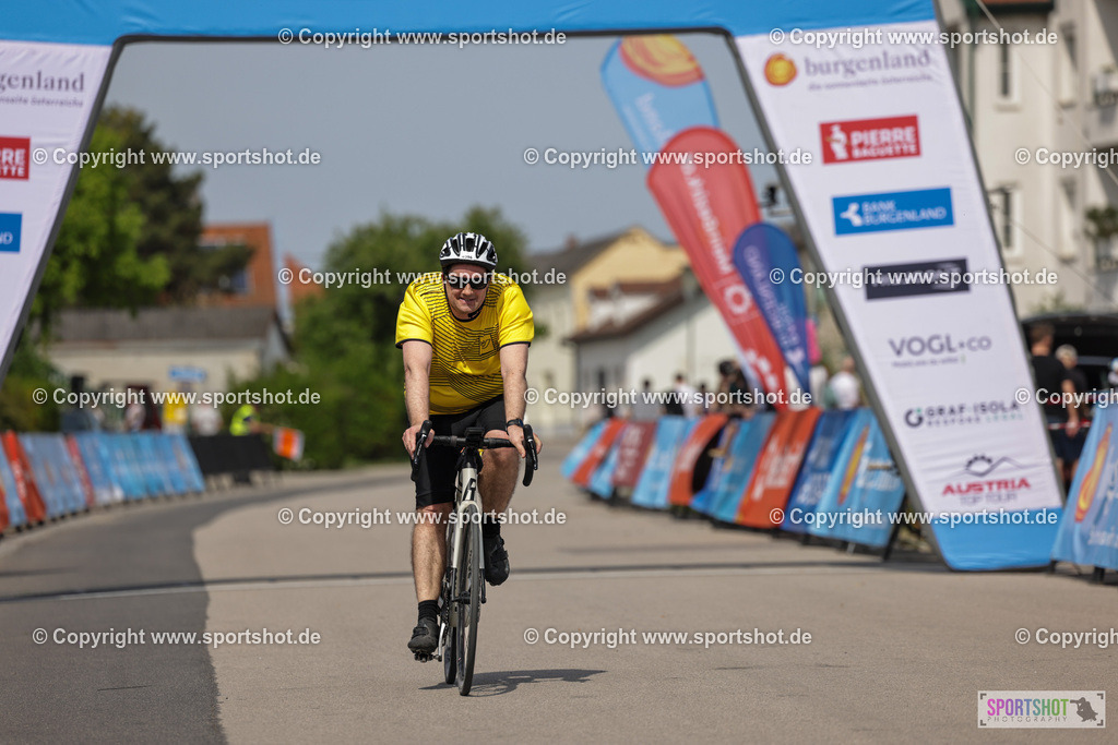 VJ__9816 | Neusiedlersee Radmarathon 2026@sportshot_your_pictrs #yourpictures#roadtowm2029 #nrm #neusiedlerseeradmarathon #neusiedlersee #neusiedlerseetourismus #burgenland #mörbisch #nrm26 #burgenlandtourismus #voglundco #poweredbyburgenlandtourismus #radsport #rad #marathon #ucigranfondo #visitburgenland #ucigranfondoworldseries