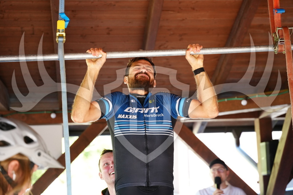 FC101108 | Fotogalerie der Treibjagd im Dunkelwald - Dein MTB Etappenrennen im Erzgebirge - Realisiert mit Pictrs.com