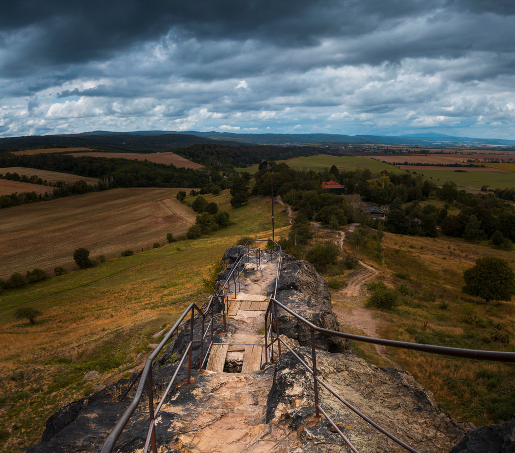 Auf dem Gegenstein | Wir machen aus Ihren Bildern Erinnerungen für die Ewigkeit | Hochwertige Fotografien für Ihr zu Hause. - Realisiert mit Pictrs.com