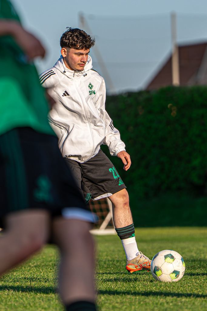 Fußball I A-Junioren I Saison 2025-2026 I VFL Oythe - SFN Vechta I 07409 | jns.sportfotos - Realisiert mit Pictrs.com