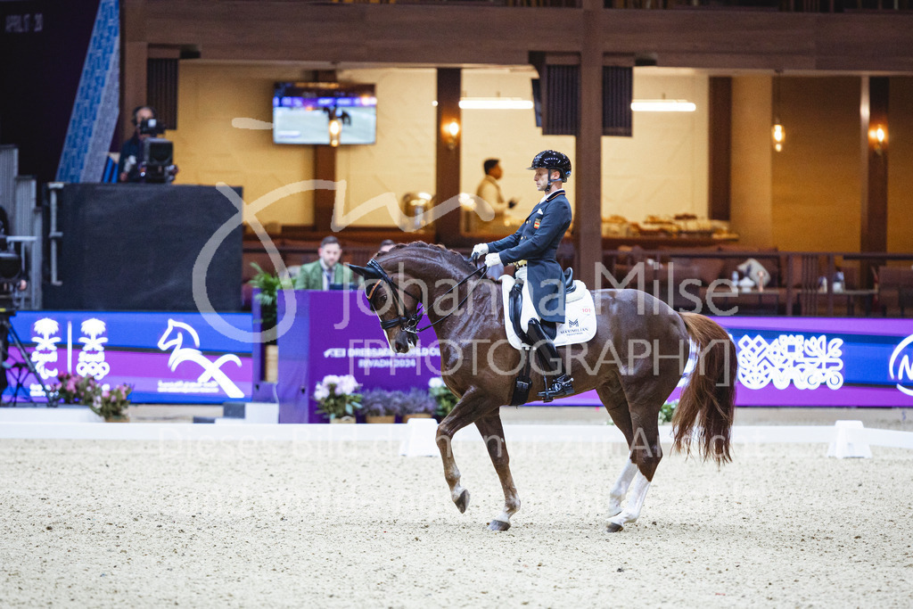 240417_Riyadh_Dressage-112 | Deine schönsten Turniermomente als professionelle Fotos! Entdecke hochwertige Pferdesport-Fotografie im Online-Shop. Jetzt Fotos finden & bestellen!