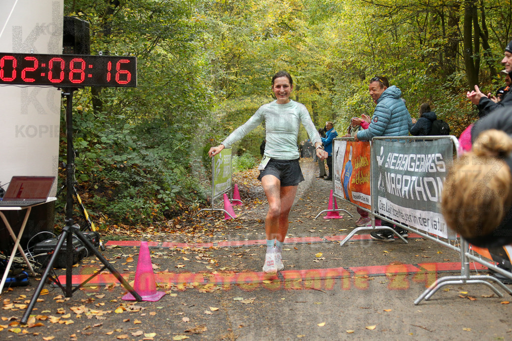 251026_1209_EX1_9947 | Sportfotografie im Rhein-Sieg Kreis, Köln, Bonn, NRW, Rheinland Pfalz, Hessen, etc. Unser Tätigkeitsfeld umfasst den Laufsport vom Volkslauf über den Marathon, Duathlon, Triathon bis zum Ultralauf wie Kölnpfad Ultra oder Schindertrail.