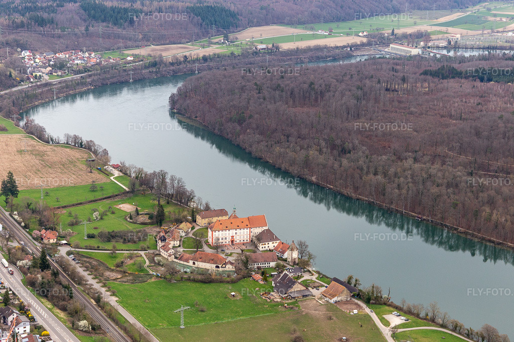 Luftbild: Schloss Beuggen Kirche St. Michael in Rheinfelden im Bundesland Baden-Württemberg in Deutschland. Foto: IMG_120109.jpg vom 17.03.2020 durch Werner Riehm/FLY-FOTO.de
