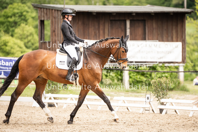 Bad_Meinberg_09666 | saradresslerfotografie - Realisiert mit Pictrs.com