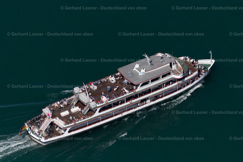 4031783 | IMMENSTAAD AM BODENSEE 12.06.2020 Passagier- und Fahrgast- Schiff " Bodensee-Schiffsbetriebe GmbH " auf dem Bodensee bei Immenstaad am Bodensee am Bodensee im Bundesland Baden-Württemberg, Deutschland. Weiterführende Informationen bei: Internationale Bodensee Tourismus GmbH. // Passenger ship " Bodensee-Schiffsbetriebe GmbH " on Lake Constance near Immenstaad am Bodensee on Lake Constance in the state Baden-Wuerttemberg, Germany. Further information at: Internationale Bodensee Tourismus GmbH. Foto: Gerhard Launer