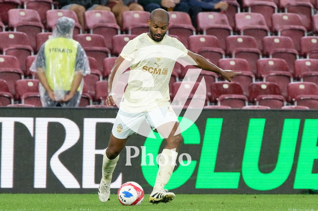 UEFA Conference League Play-offs 2nd leg - Servette FC v FC Shakhtar Donetsk | Marlon Santos (4 FC Shakhtar Donetsk) shoots the ball (action)  during the UEFA Conference League Play-offs 2nd leg match between Servette FC and FC Shakhtar Donetsk at Stade de Geneve in Geneva, Switzerland