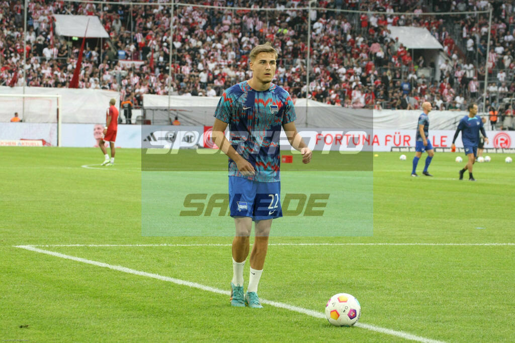 Fortuna Düsseldorf - Hertha BSC | Marten Winkler - © Sportfoto-Sale (MK) - Realisiert mit Pictrs.com