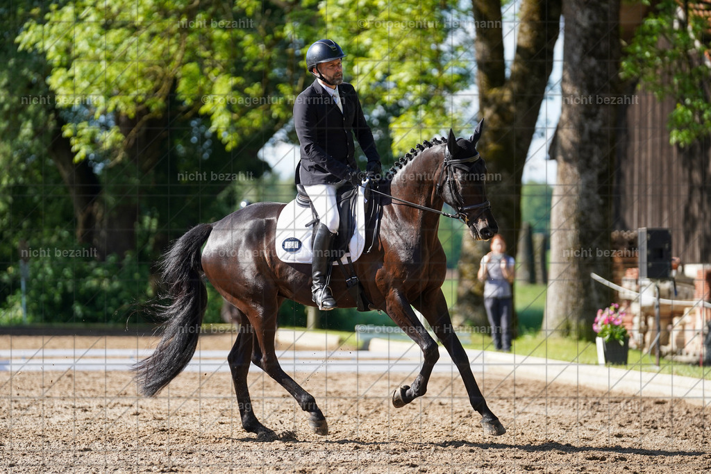 20240519-FAH04516 | Turnierbilder Niederseeon 2024, Vielseitigkeitsdressur, Reitsportbilder aus dem Landkreit Ebersberg, Gut Steinsee, RC Steinsee, Fotoagentur Herrmann