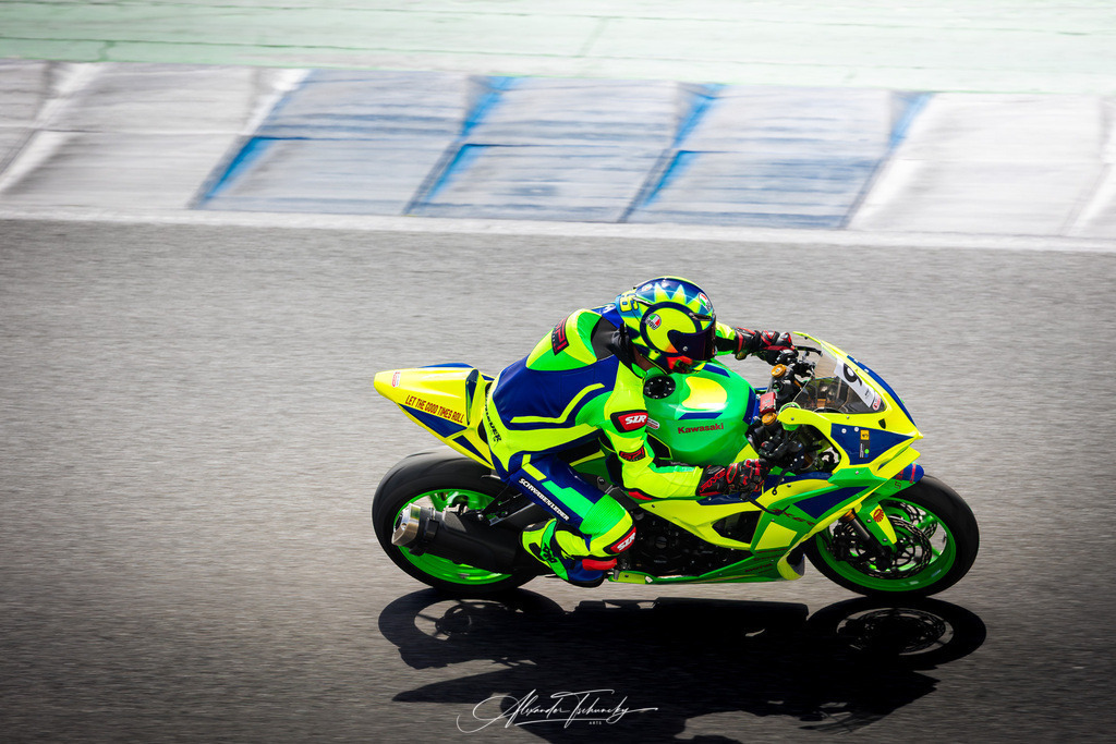 Ducati Trackday Hockenheimring 2026 | Entdecken Sie die faszinierende Welt von Alexander Tschuncky Arts: Kreative Fotografie, atemberaubende Automobilkunst und hochwertiger Bilderdruck. Lassen Sie sich inspirieren! - Realisiert mit Pictrs.com