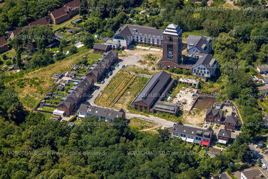 Oberhausen230705684 | Luftbild, Baustelle und Neubaugebiet für Wohnungen, Schachtanlage Schacht IV, Klosterhardt, Oberhausen, Ruhrgebiet, Nordrhein-Westfalen, Deutschland